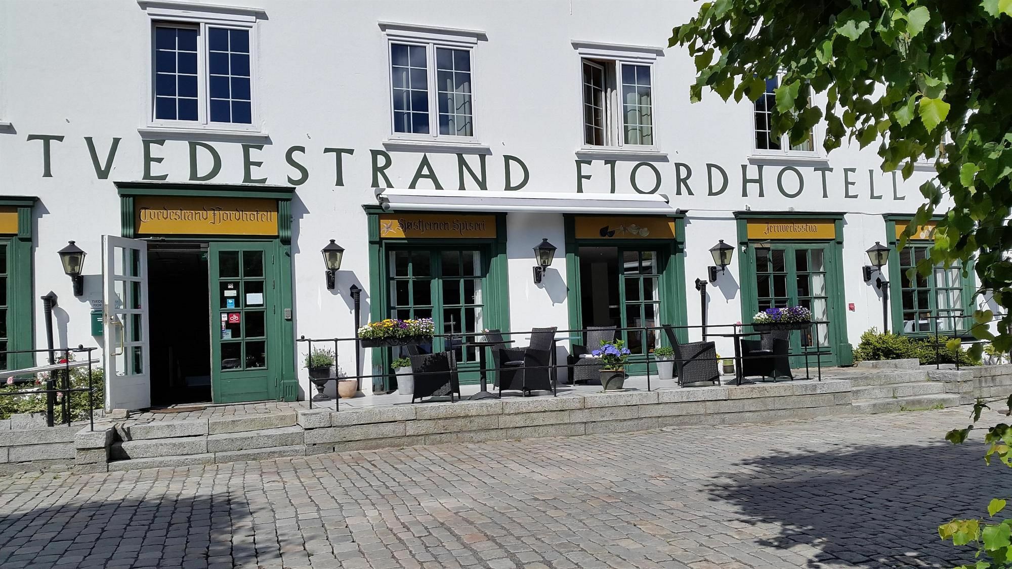 Tvedestrand Fjordhotell - Unike Hoteller Екстер'єр фото
